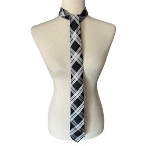 Ben Sherman Men's Black & White Tartan Silk Tie 61”x2.75”